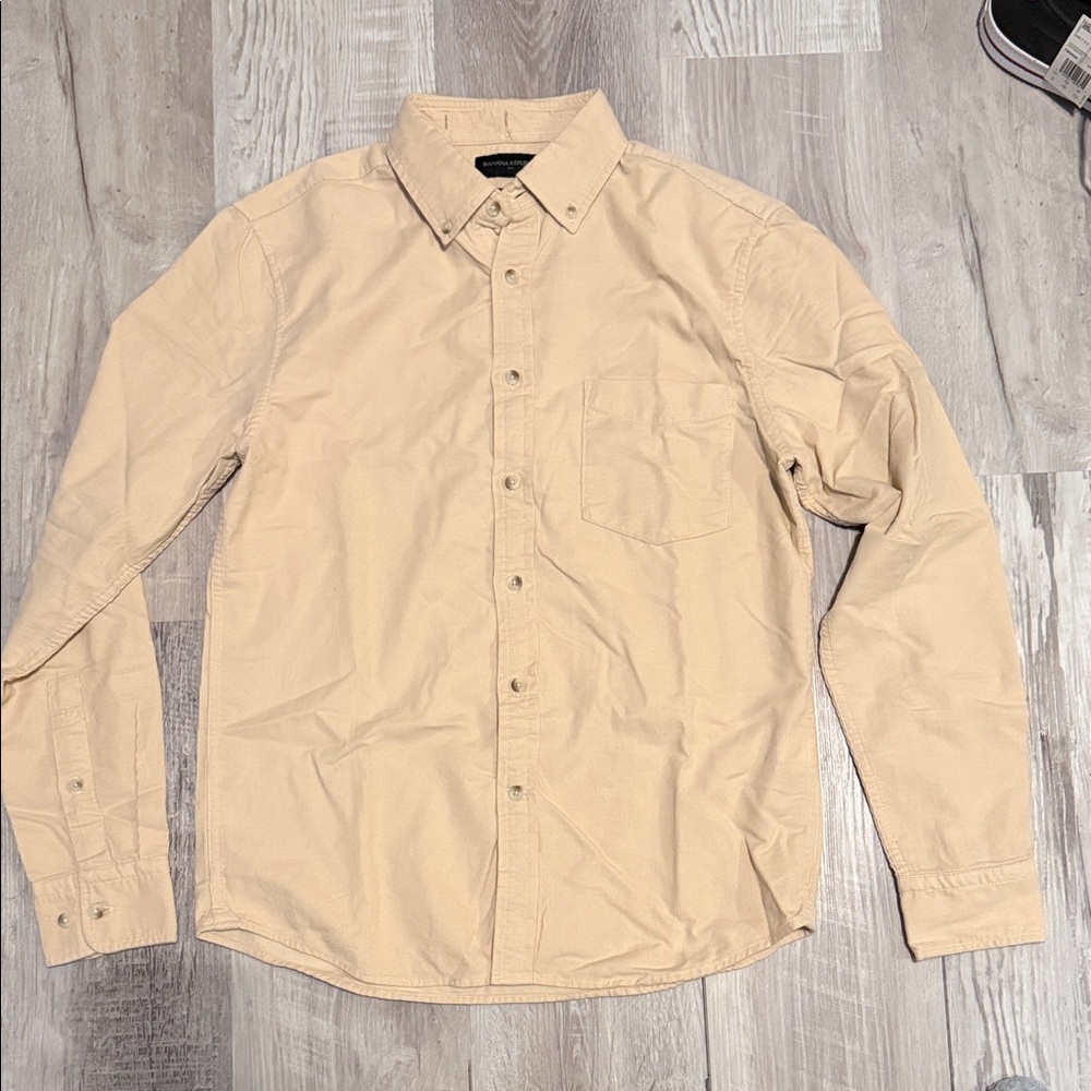 Banana Republic Factory Beige Casual Button-Down Shirt